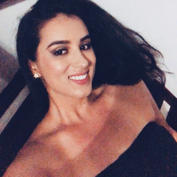 Meet your Posher, Daniela - Picture 15 of 16